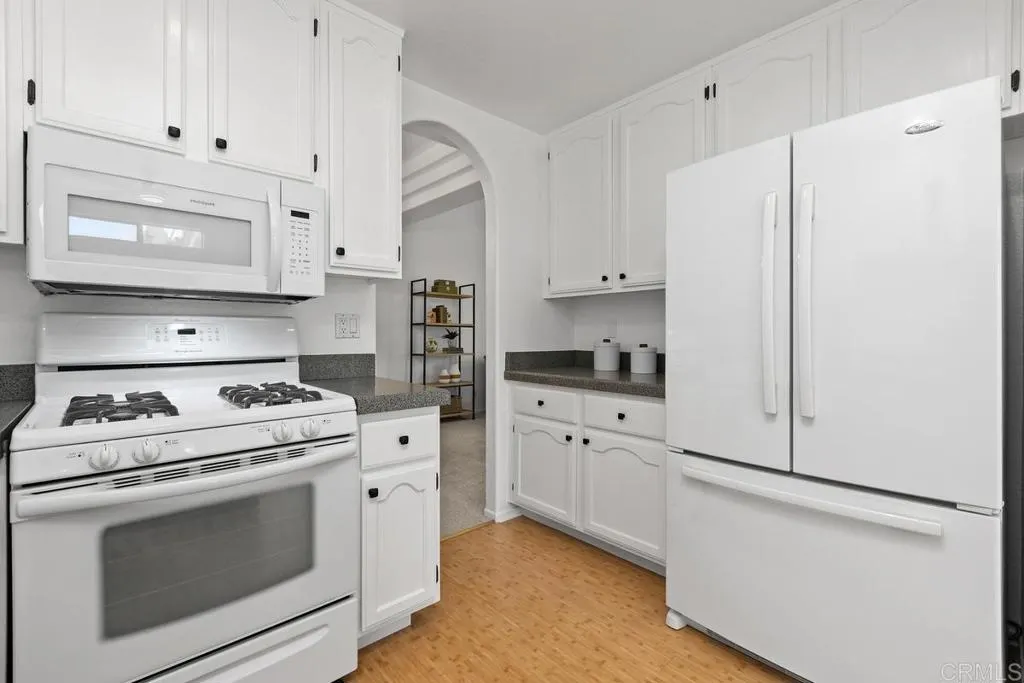 https://cdn.realtyfeed.com/cdn/127/306776118/efda624441ea7f8701fdf9f5dd1c05d2.webp