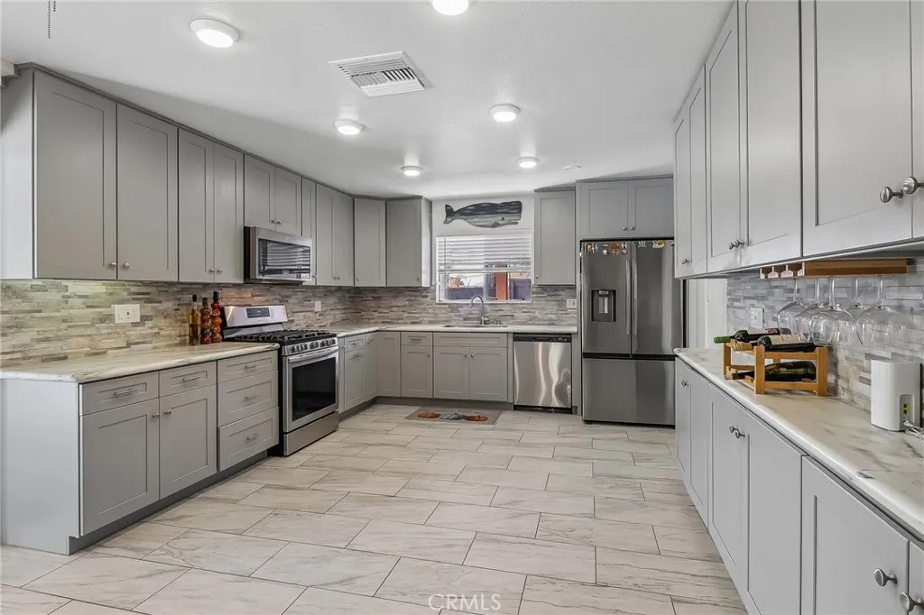 https://cdn.realtyfeed.com/cdn/127/306776154/8672064f0849ec9cc1c5968c235dd035.webp