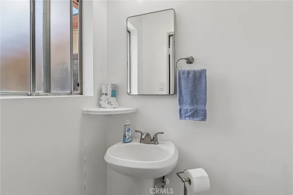 https://cdn.realtyfeed.com/cdn/127/306776154/f13cb70d5e29eafefd7fc1c08d5cedf3.webp