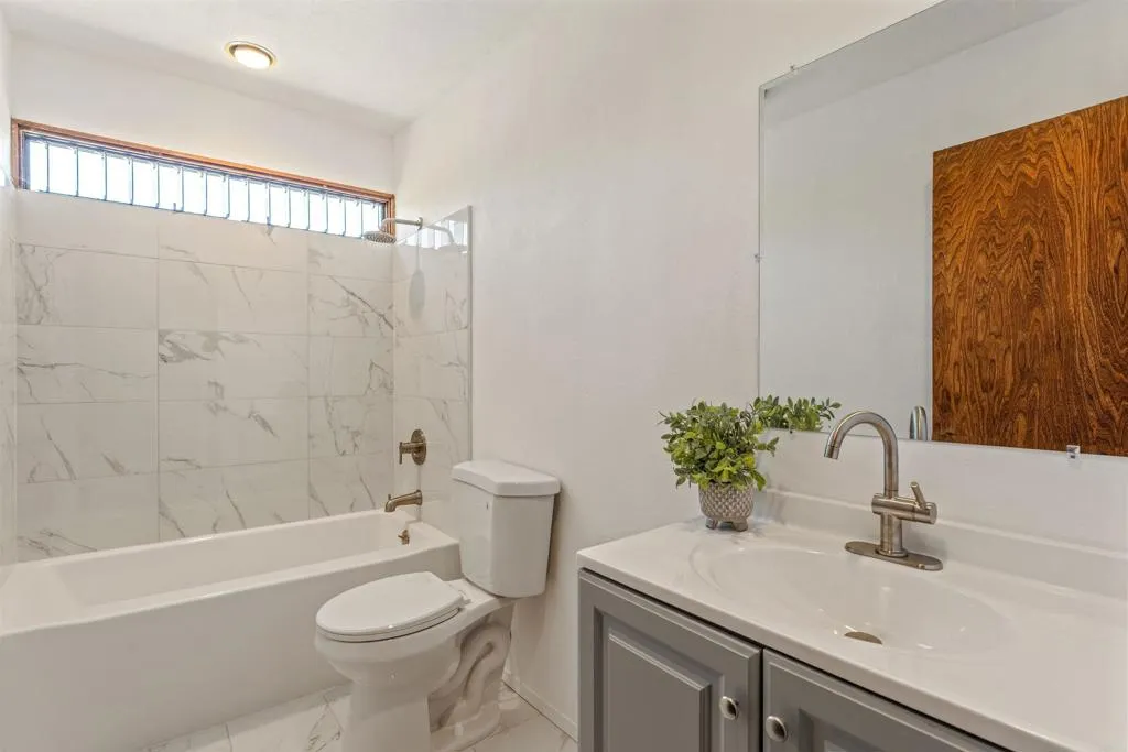 https://cdn.realtyfeed.com/cdn/127/306776166/68d981c6775ce30f1a8b77cb465082d1.webp