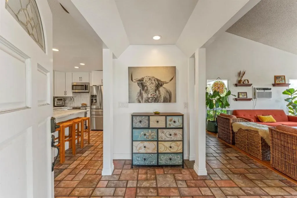 https://cdn.realtyfeed.com/cdn/127/306776166/864492b7d1f9a90d3807a25671f7c2fd.webp