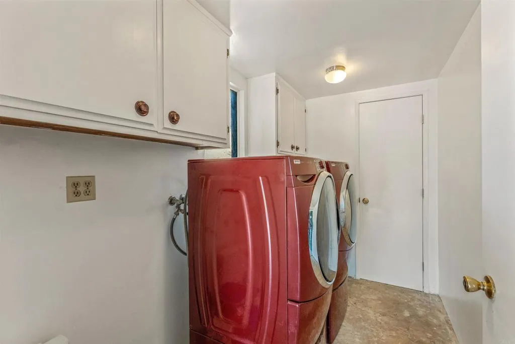 https://cdn.realtyfeed.com/cdn/127/306776166/8c7e9227e90d1666c8506d60fa459e84.webp