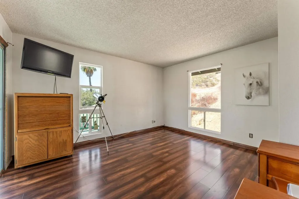 https://cdn.realtyfeed.com/cdn/127/306776166/9b17ab982dfd62c6dfbb7355b57089f6.webp