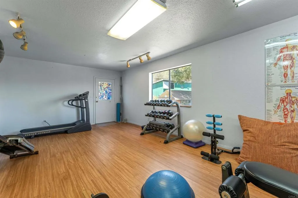 https://cdn.realtyfeed.com/cdn/127/306776166/f563bbe735f7efff70d01d053a8cb3c1.webp