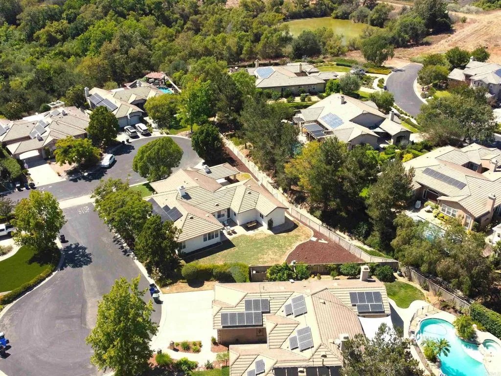 https://cdn.realtyfeed.com/cdn/127/306776173/5a6709638cb65558b9e0e9056adf93f2.webp