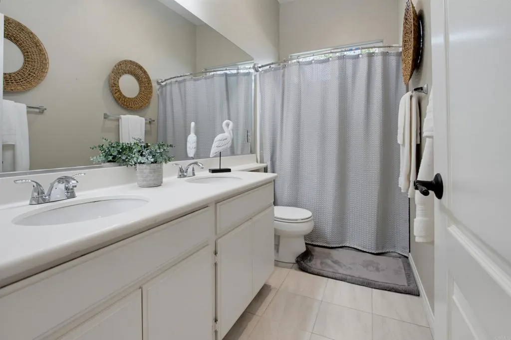 https://cdn.realtyfeed.com/cdn/127/306776173/ecfeae307c9a52efb0d4e6ab8fd14d83.webp
