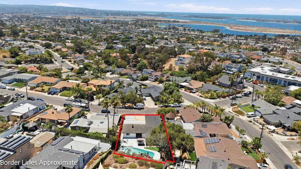 https://cdn.realtyfeed.com/cdn/127/306776205/52390f14f25e7ff59a6381ea38c3d78c.webp