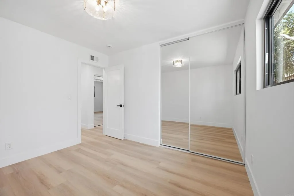 https://cdn.realtyfeed.com/cdn/127/306776205/5b2aa5abedf9b6c1a58961273d95bbcf.webp
