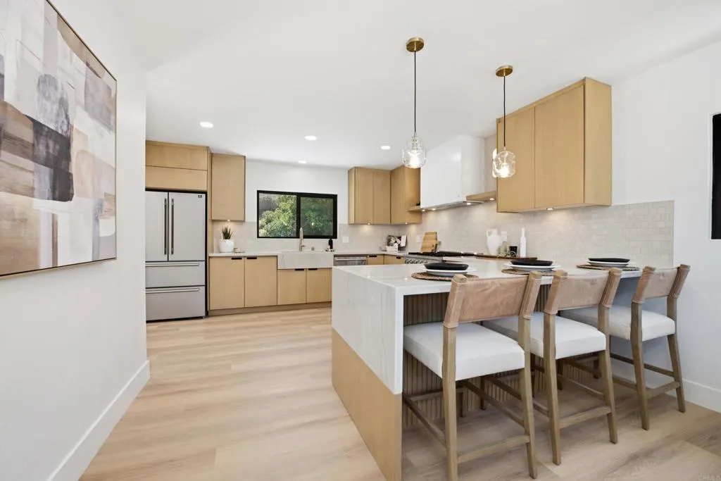 https://cdn.realtyfeed.com/cdn/127/306776205/b6cdf763cf63fd1a54ac72e9d3bae0b3.webp