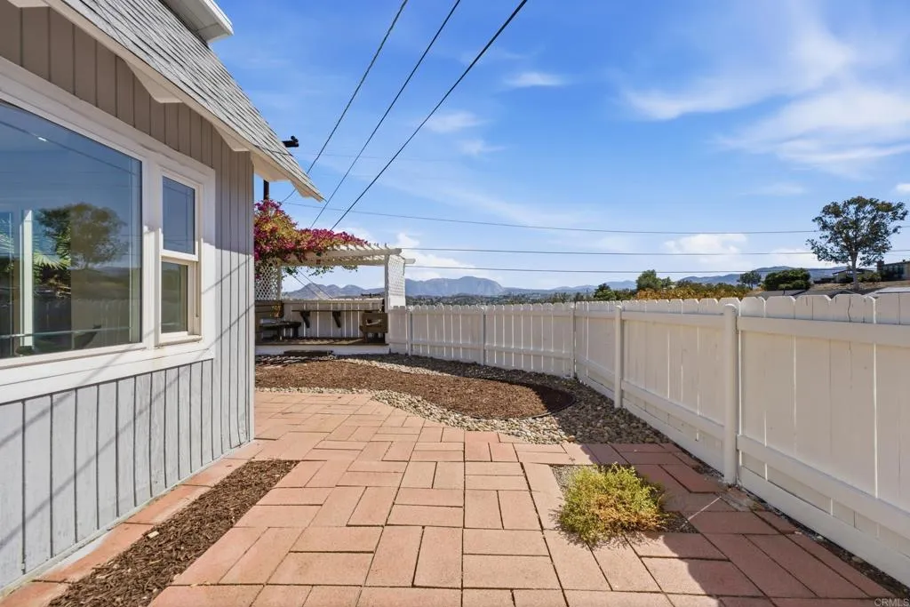 https://cdn.realtyfeed.com/cdn/127/306776228/5c7321e67b402d1be1e22fc2695ed536.webp