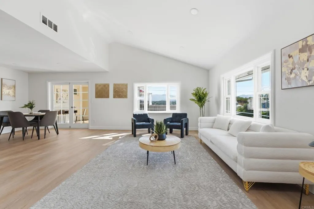 https://cdn.realtyfeed.com/cdn/127/306776228/76eba409b103f0ce937f1e8de166579a.webp