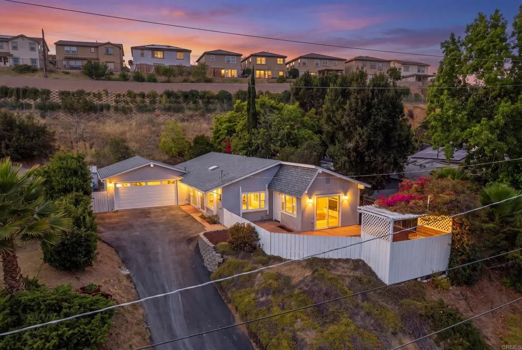 https://cdn.realtyfeed.com/cdn/127/306776228/ba138654392ca21c46b7feee43b68db5.webp