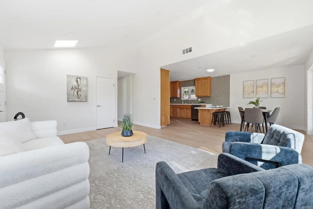 https://cdn.realtyfeed.com/cdn/127/306776228/bc86fd7fc5697ca9431760d598083a7e.webp
