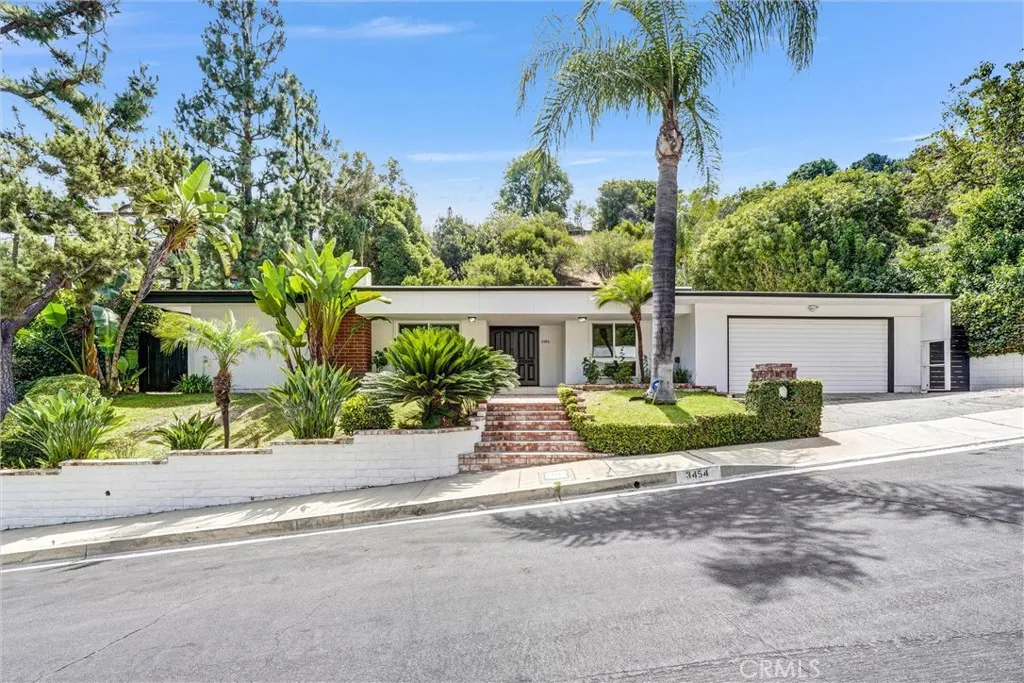 Encino, CA 91436