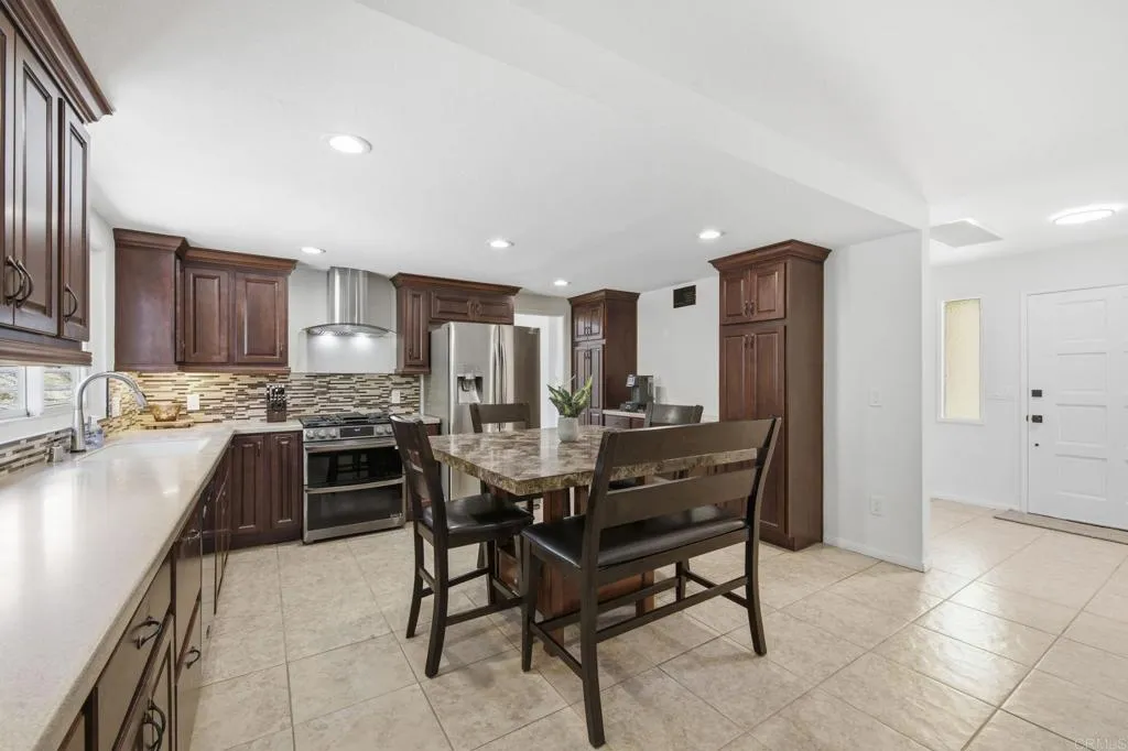 https://cdn.realtyfeed.com/cdn/127/306776286/14f4c62e274cee0ee3a2f73aeefcbaa2.webp