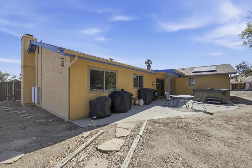 https://cdn.realtyfeed.com/cdn/127/306776286/5aec6e6d8126f15af62c351671836c82.webp