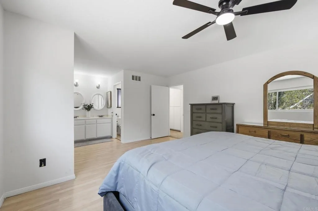 https://cdn.realtyfeed.com/cdn/127/306776286/ee802fa325f8c0fead4e33bcb4b923e3.webp
