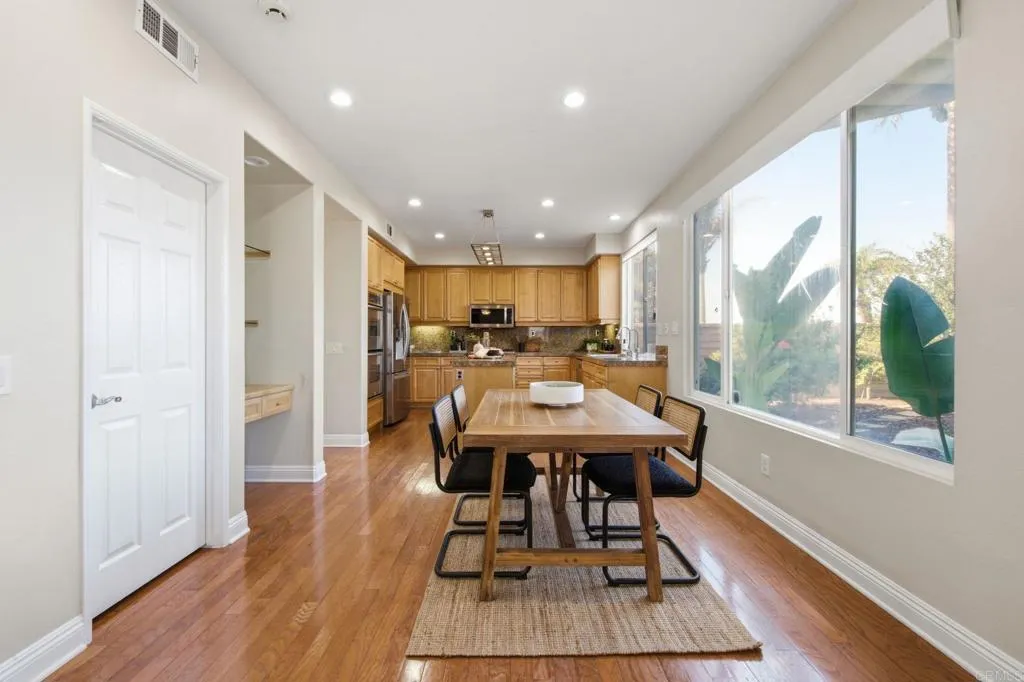 https://cdn.realtyfeed.com/cdn/127/306776304/1e675e7b69e6e60b46167f0cac97d9ad.webp