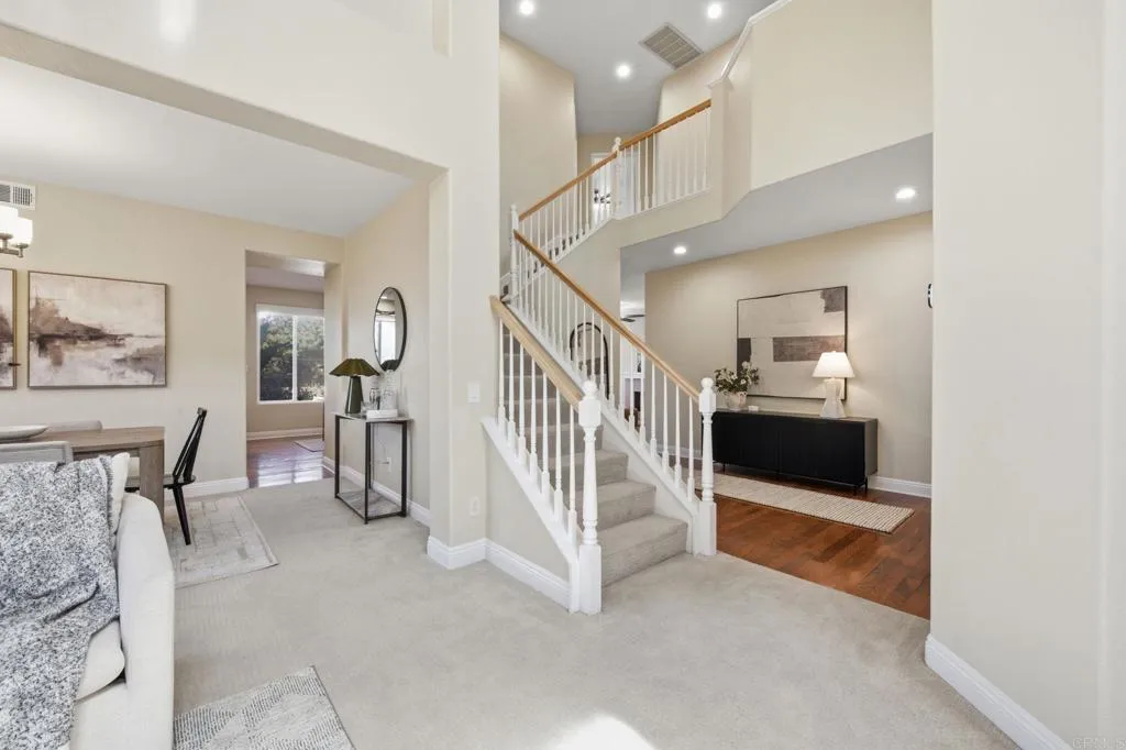 https://cdn.realtyfeed.com/cdn/127/306776304/64d255b66b72be1a38f4184d8dbf665d.webp