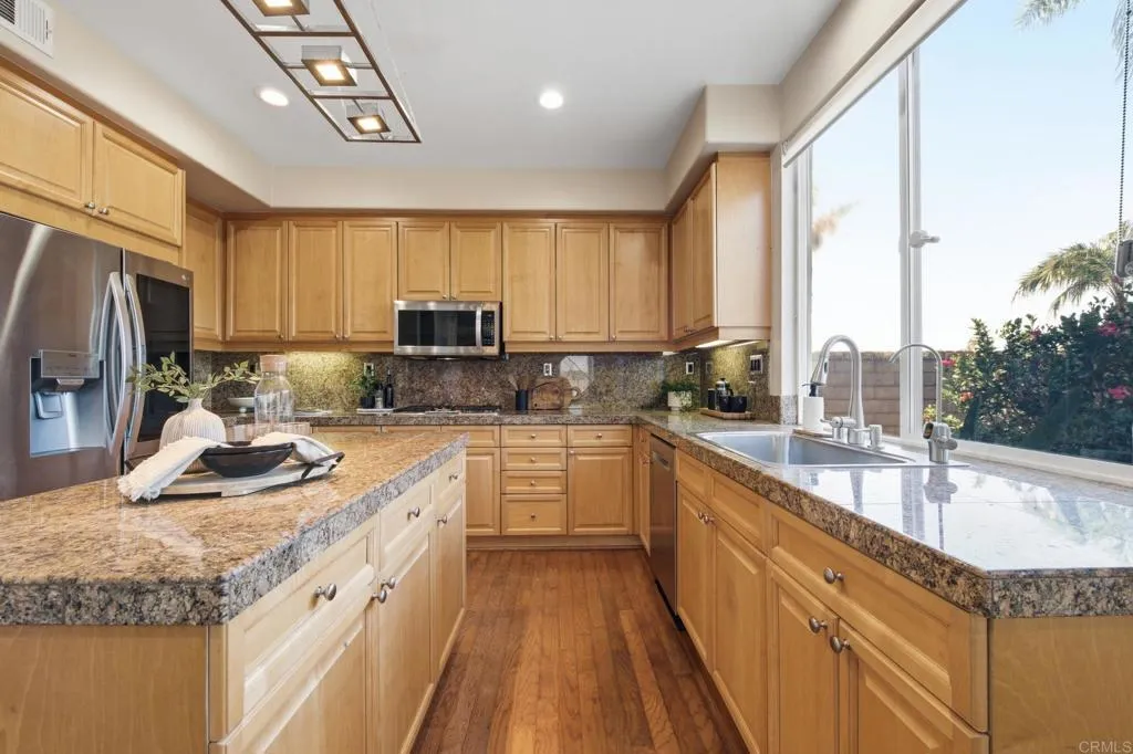 https://cdn.realtyfeed.com/cdn/127/306776304/8882f87be4981ae585e10a3a4f5a9982.webp