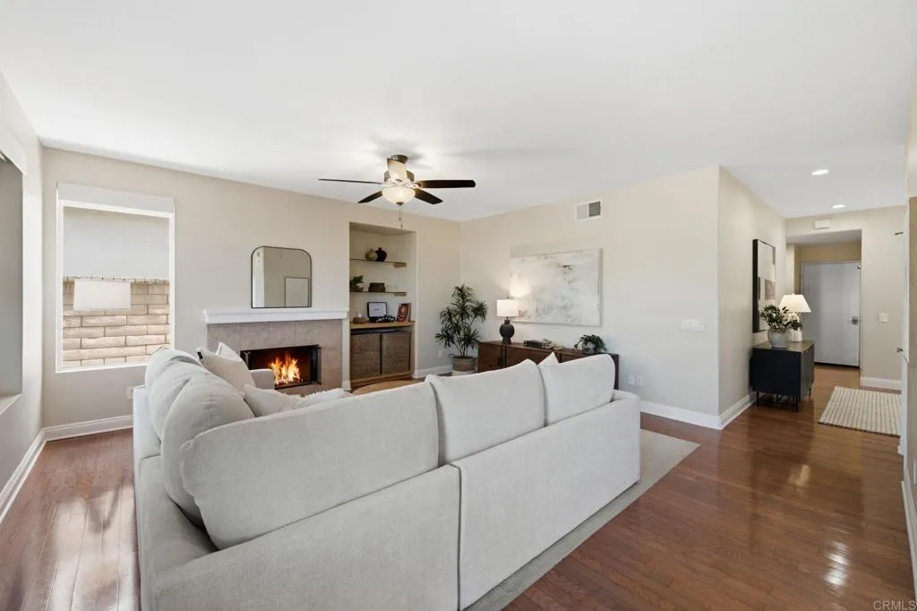 https://cdn.realtyfeed.com/cdn/127/306776304/959b9dbd6320a442098abb29d697a81d.webp