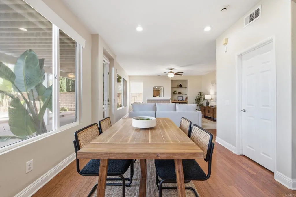 https://cdn.realtyfeed.com/cdn/127/306776304/fdeb492368953e1707cd2fad37192680.webp
