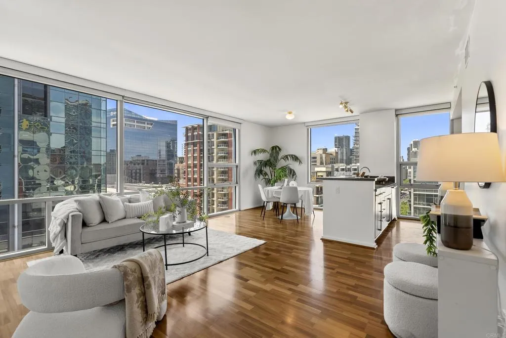 321 Tenth Avenue 902, San Diego CA 92101