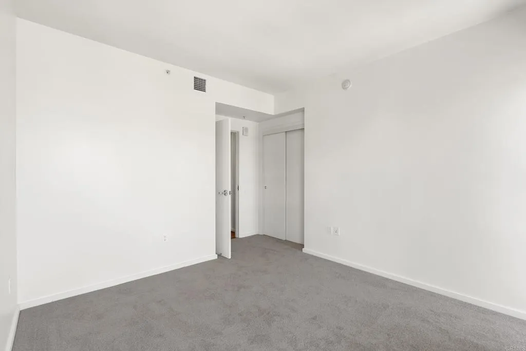 https://cdn.realtyfeed.com/cdn/127/306776314/16fccb01fd7925debcd75513770c9d71.webp