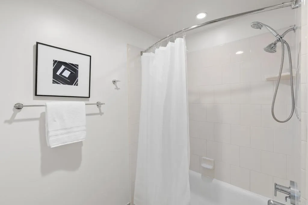 https://cdn.realtyfeed.com/cdn/127/306776314/9fecdbed43cc9ff32bd0dbc9d0272bd1.webp