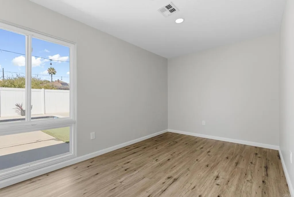 https://cdn.realtyfeed.com/cdn/127/306776325/1f29ef7d6a7eb7ab608d0c453de6c2cb.webp