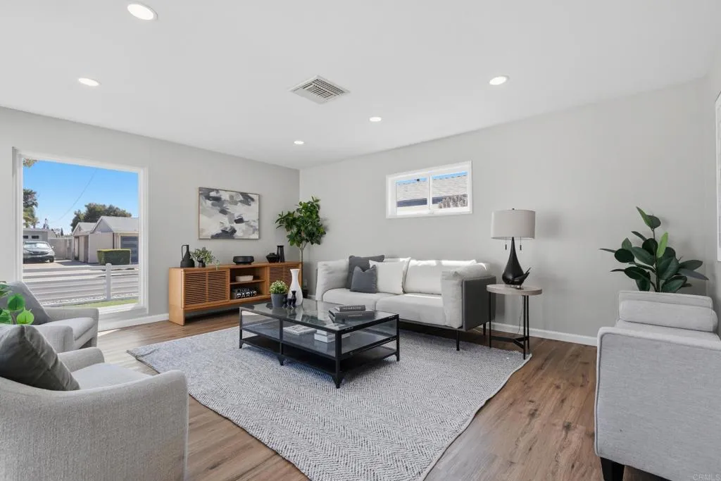 https://cdn.realtyfeed.com/cdn/127/306776325/6b40f362b5d716ff2aa7d9f5636fc322.webp