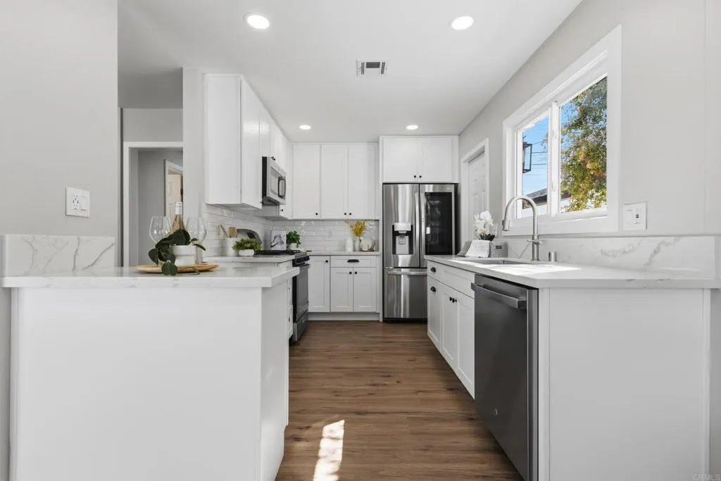 https://cdn.realtyfeed.com/cdn/127/306776325/8fb51884886c1cd8bc598b1139d56cfe.webp