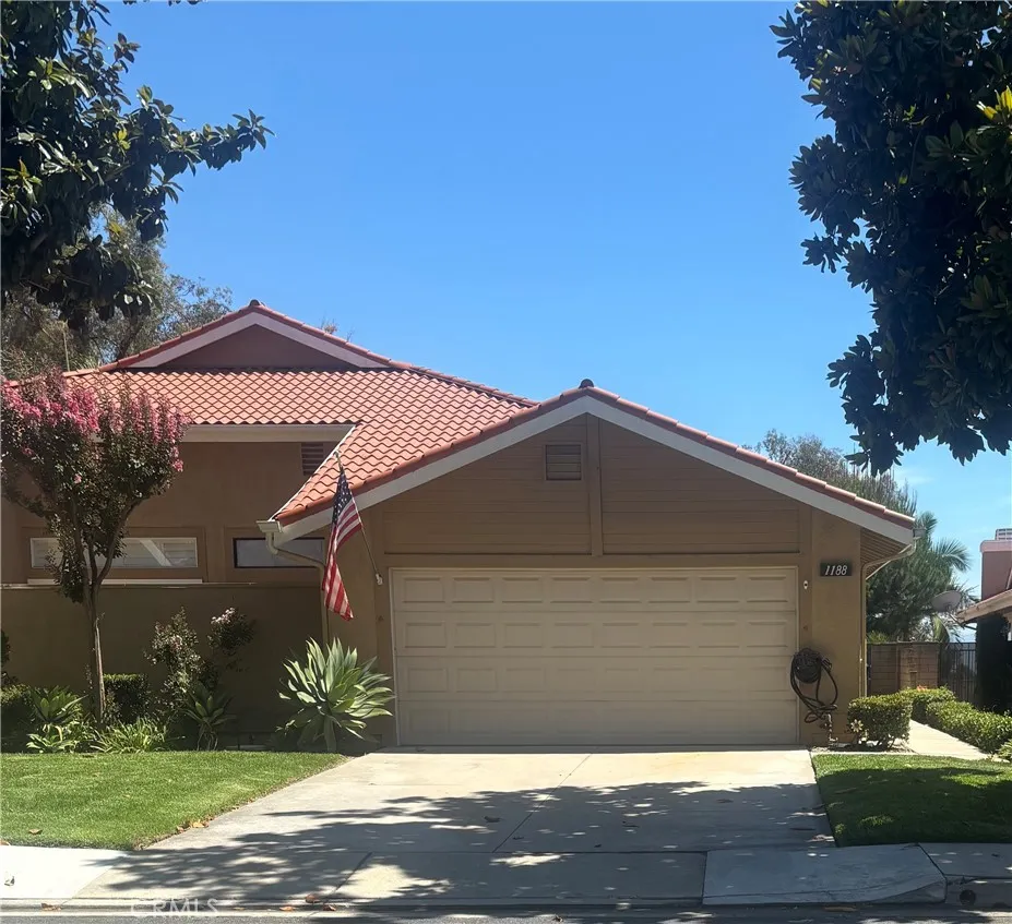 1188 Upland Hills South