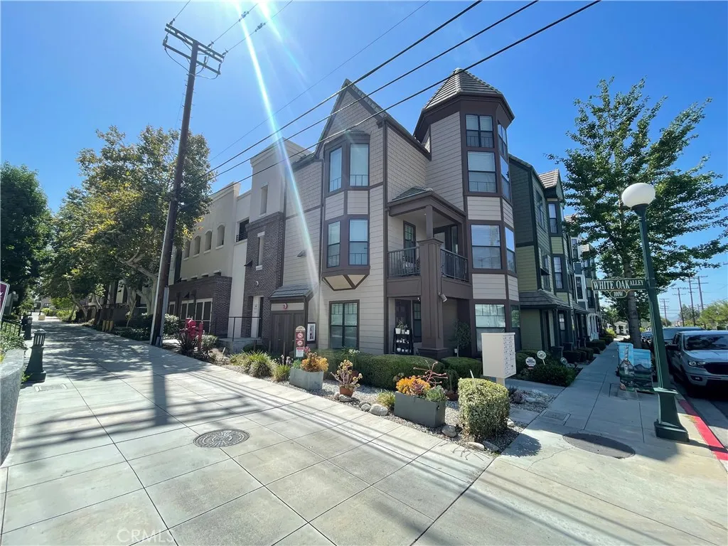 Monrovia, CA 91006