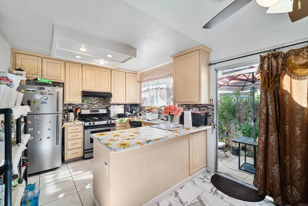 Photo #5: PTP2605602 Listing: Photo #5