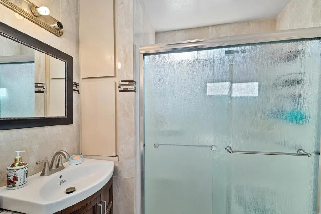 Photo #11: PTP2605602 Listing: Photo #11