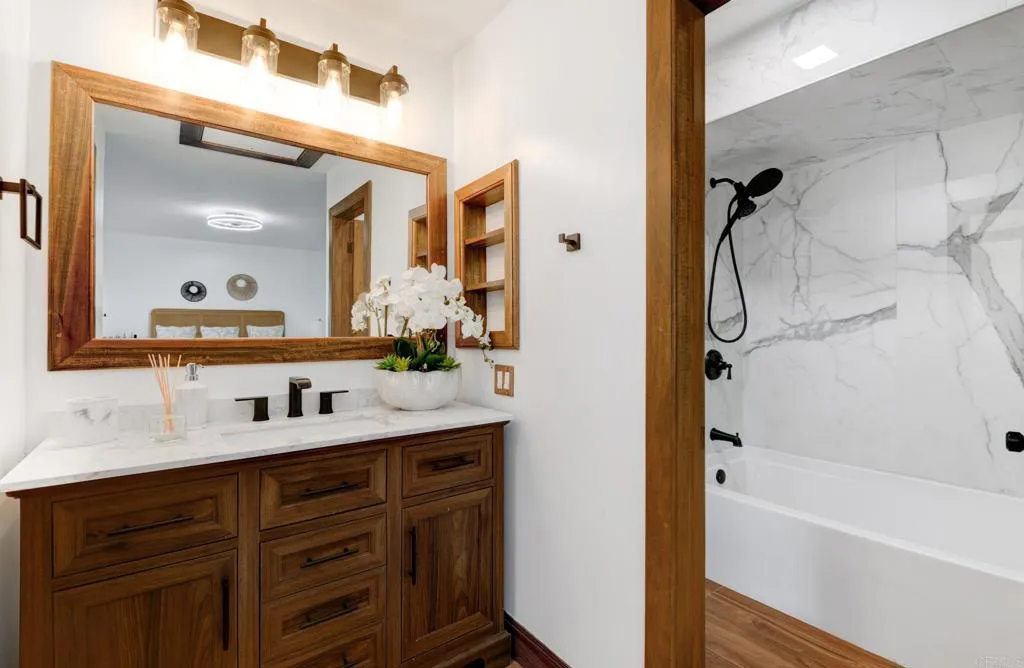 https://cdn.realtyfeed.com/cdn/127/306776453/0fb6d782032ac518248d709dab821553.webp