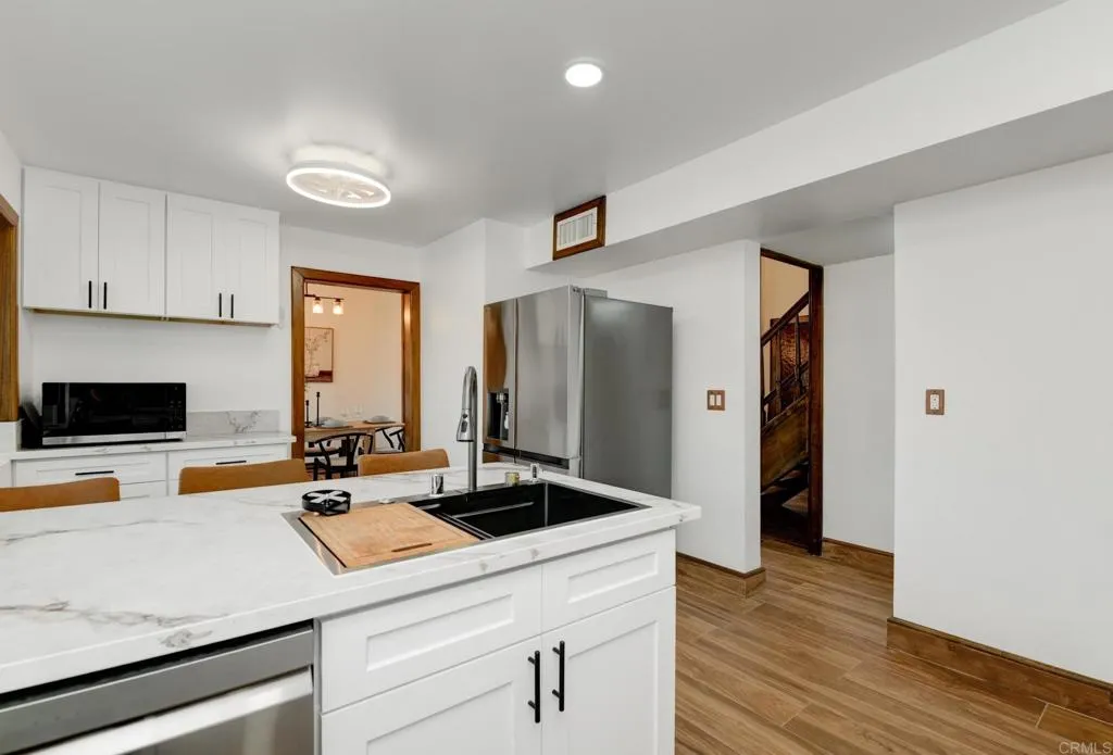 https://cdn.realtyfeed.com/cdn/127/306776453/80012ff18dd088b8b2ea6707c4cc937a.webp