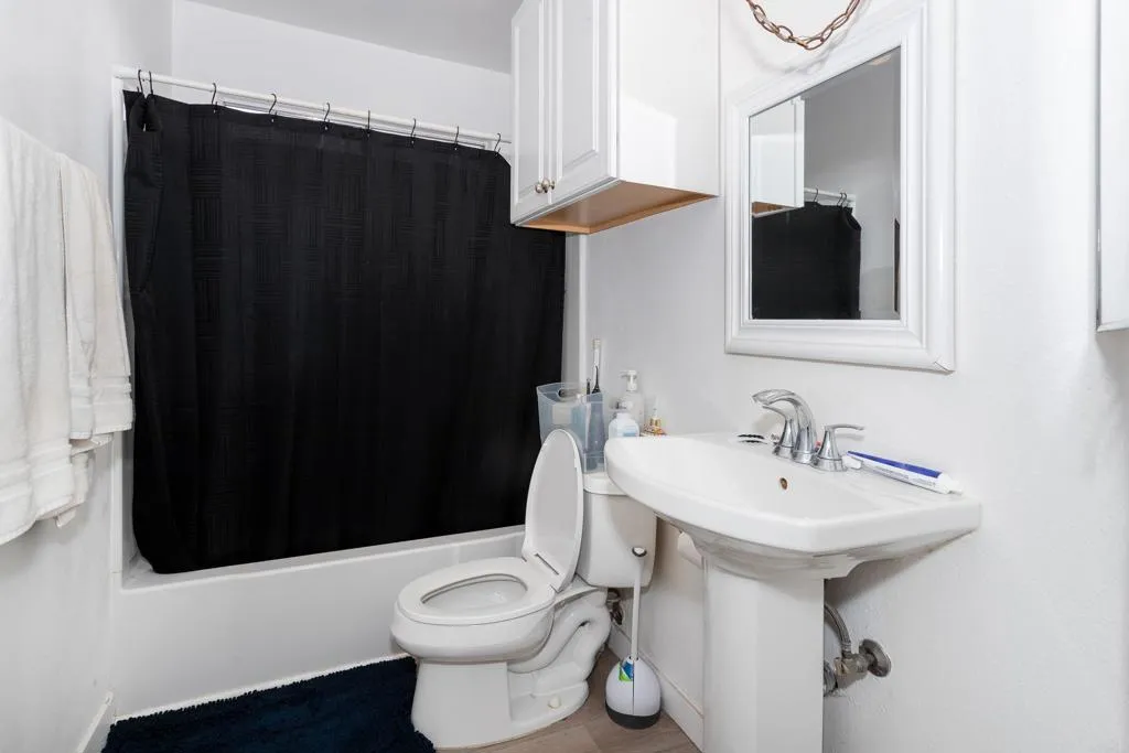 https://cdn.realtyfeed.com/cdn/127/306776466/5ca8e8c3b41b869a64baa95111732967.webp