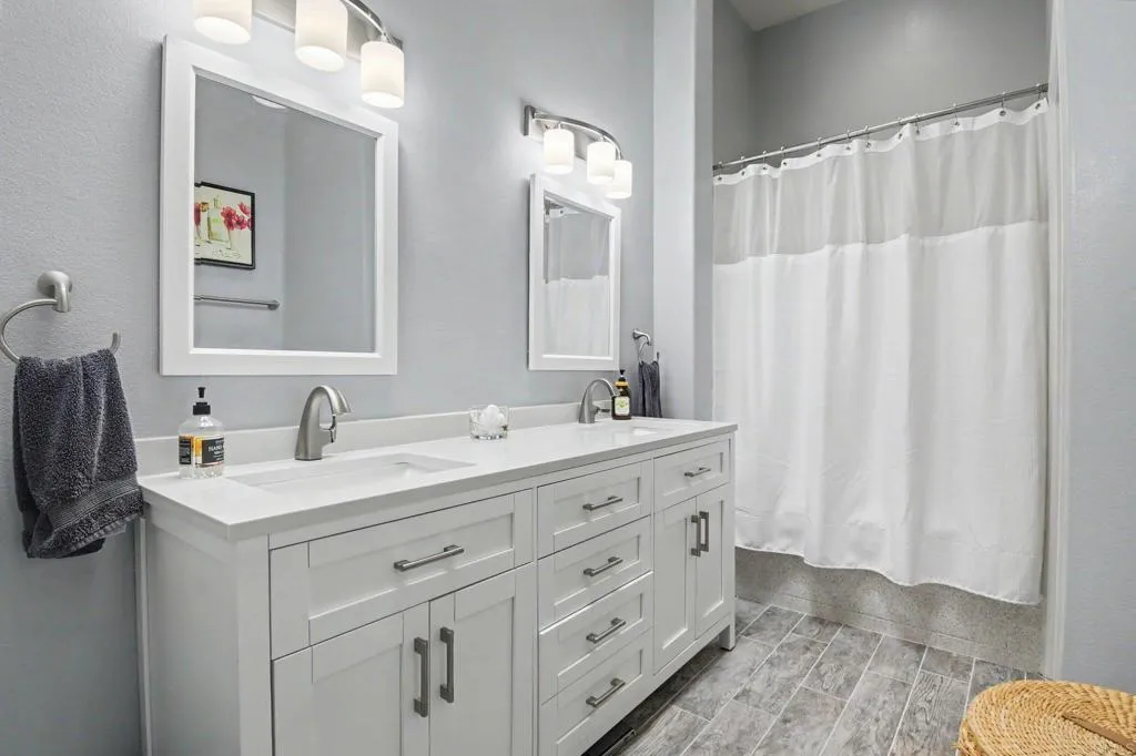https://cdn.realtyfeed.com/cdn/127/306776543/31fbd228c9b3edd1bc04ba0c6e1ec986.webp
