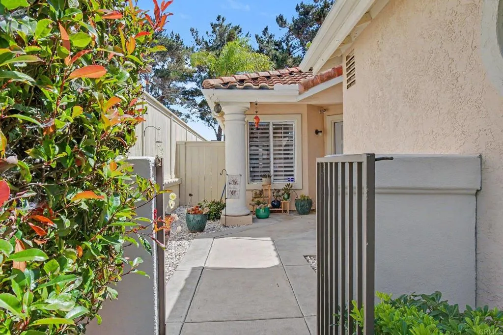 https://cdn.realtyfeed.com/cdn/127/306776543/4547bf84fc4a1c3bdb636e5d76958de5.webp