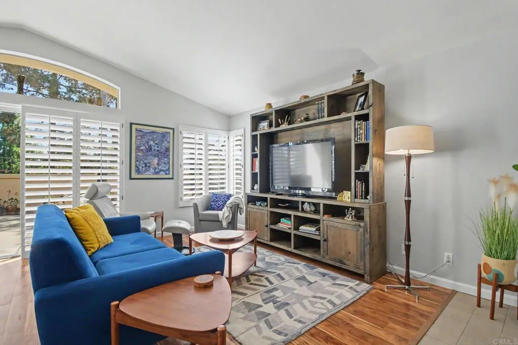 https://cdn.realtyfeed.com/cdn/127/306776543/78342698dabe105a785d752c48f10248.webp