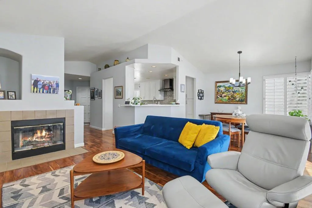 https://cdn.realtyfeed.com/cdn/127/306776543/9f0128c8f561b36ec1359f59c7406fdc.webp