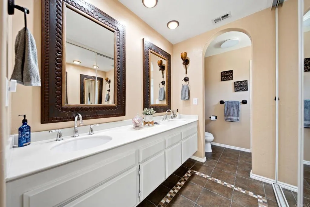 https://cdn.realtyfeed.com/cdn/127/306776590/4a489e30607e8b11cd39e3bcaf3914af.webp