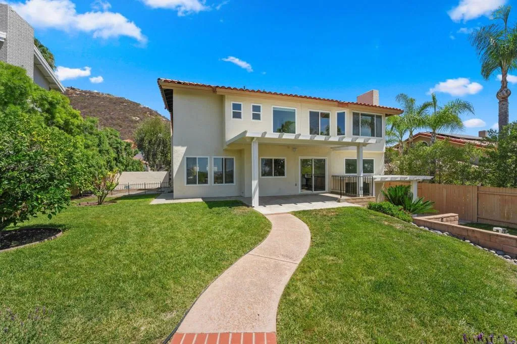 https://cdn.realtyfeed.com/cdn/127/306776600/45cfe65152851c5d98ba751ace90ce43.webp