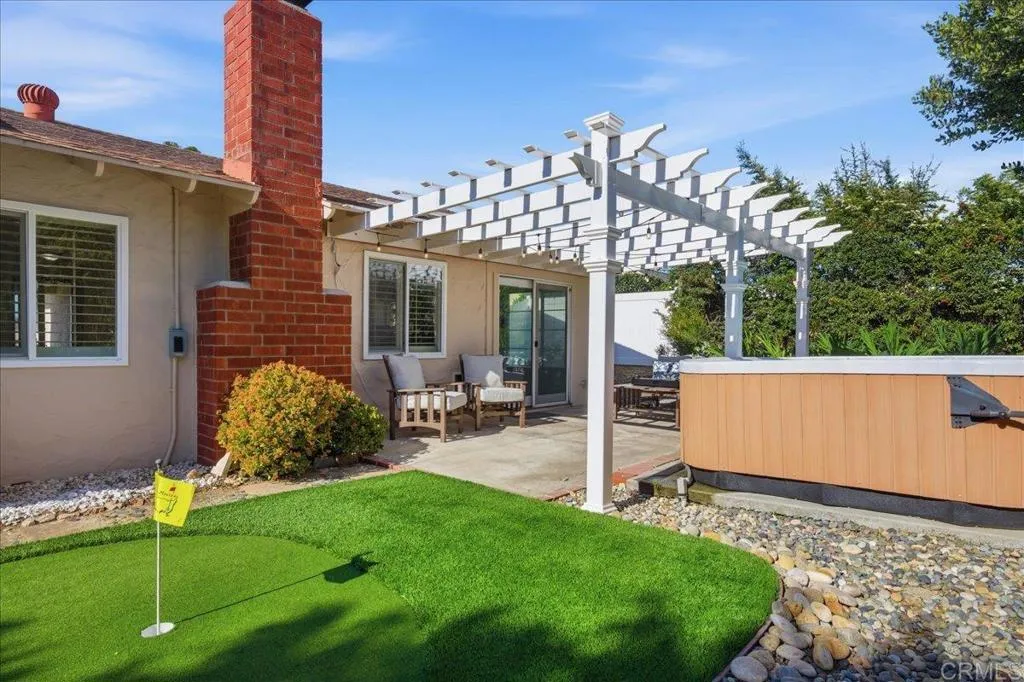 https://cdn.realtyfeed.com/cdn/127/306776749/1655b9e1d29722399b242671614911f5.webp