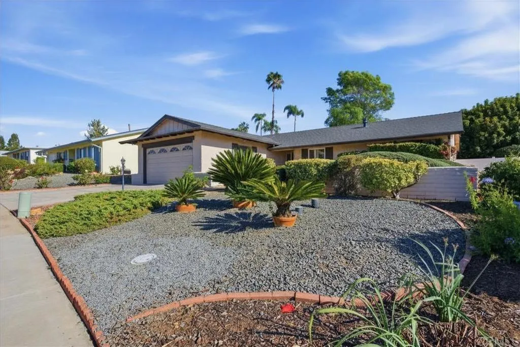 https://cdn.realtyfeed.com/cdn/127/306776749/5b9e887c4c7d2b9fffedec11488a6bc7.webp