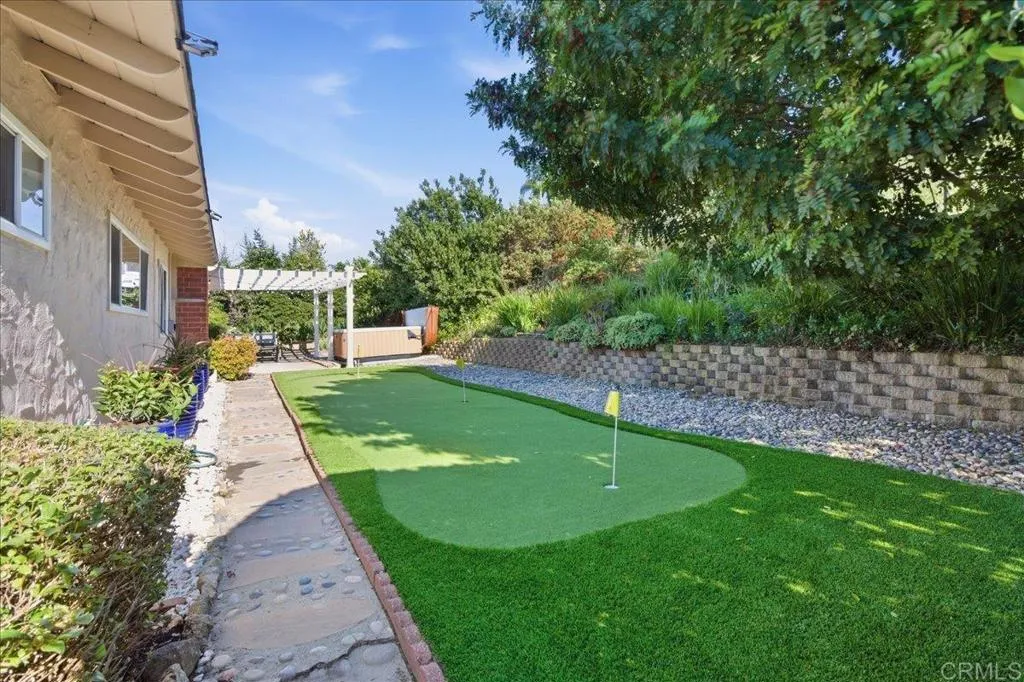 https://cdn.realtyfeed.com/cdn/127/306776749/b268e4a3eac2c94f7b890252c5fbdd2c.webp
