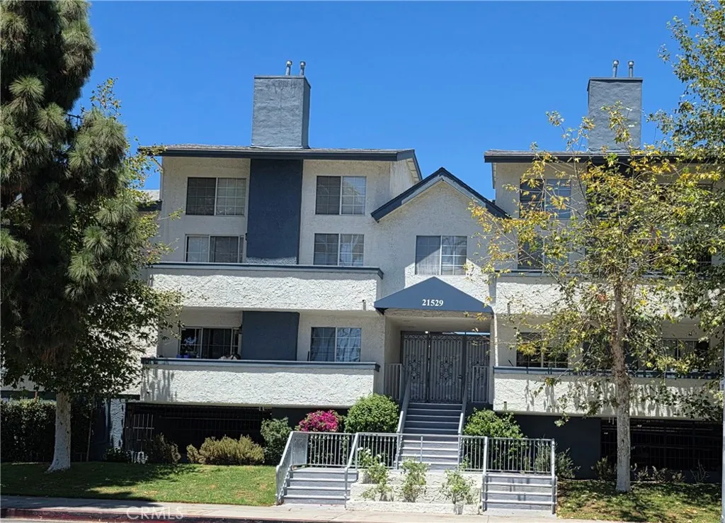 21529 Saticoy Street 217