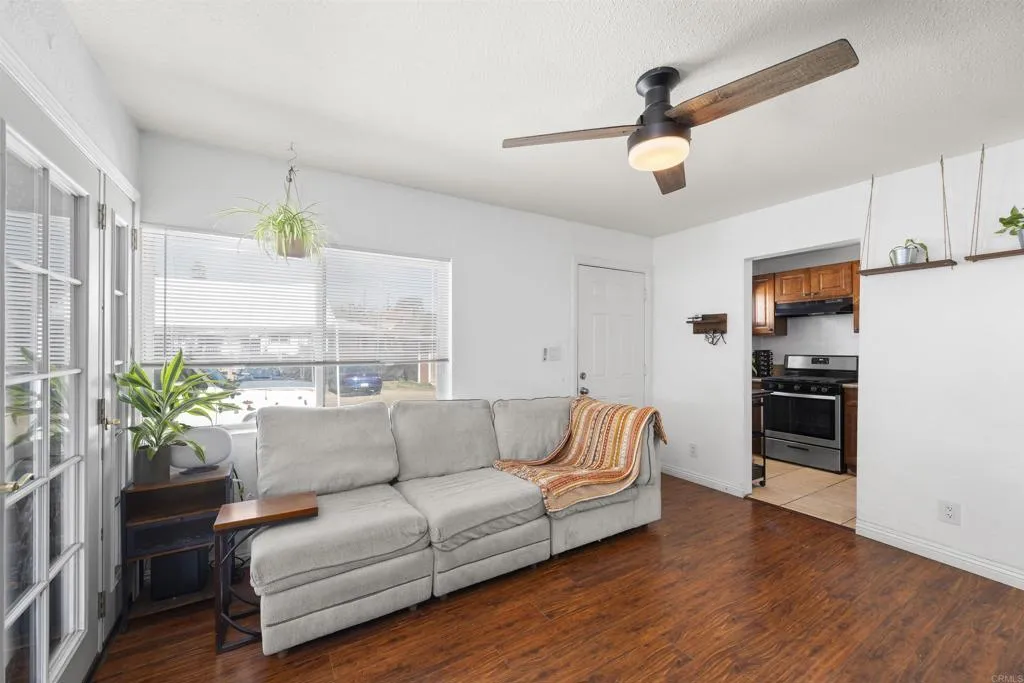 https://cdn.realtyfeed.com/cdn/127/306776827/9372fac58e68a0ea7280cb25759d045b.webp
